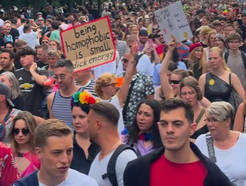 Crowd at Berlin Pride 2025